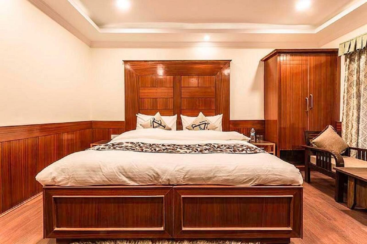 Hotel Alpine Ladakh Лех Экстерьер фото